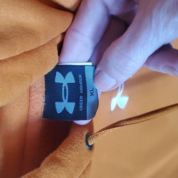 Under Armor Embroidered Graphic Long Sleeve Orange Sz. XL Hoodie - Picture 5 of 12